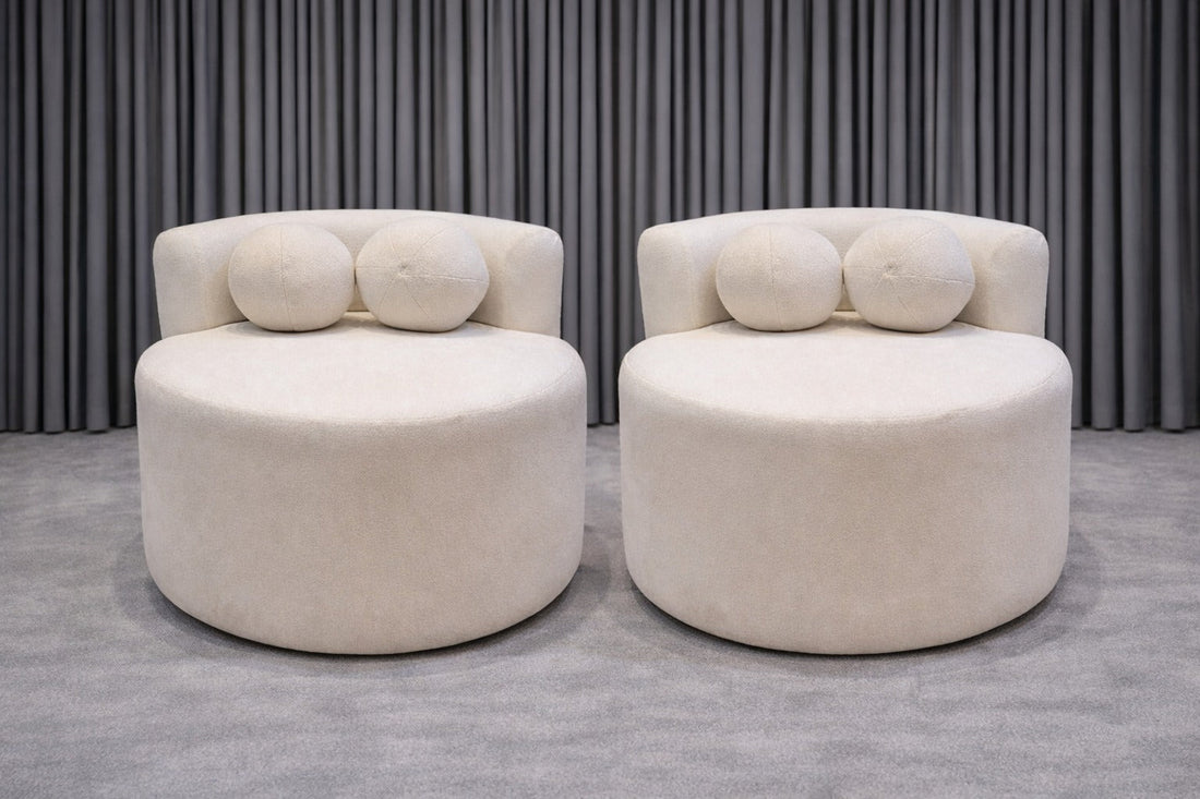 Z Galleria — Table & Chairs