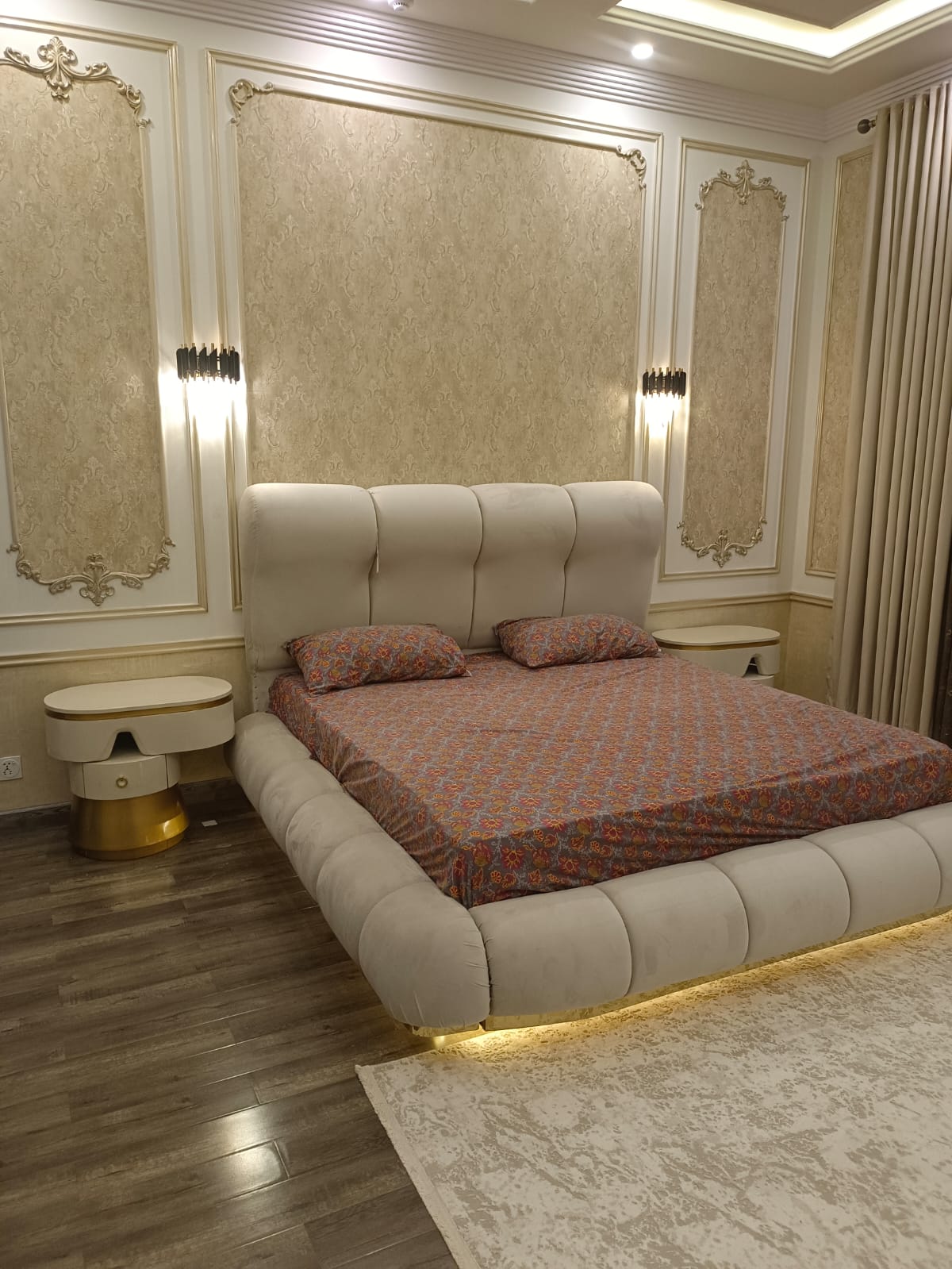 Luxe cloud bed detail view