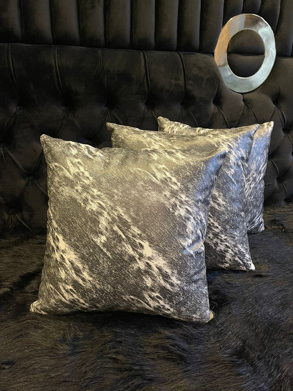 Grey And White Cushion - Z Galleria