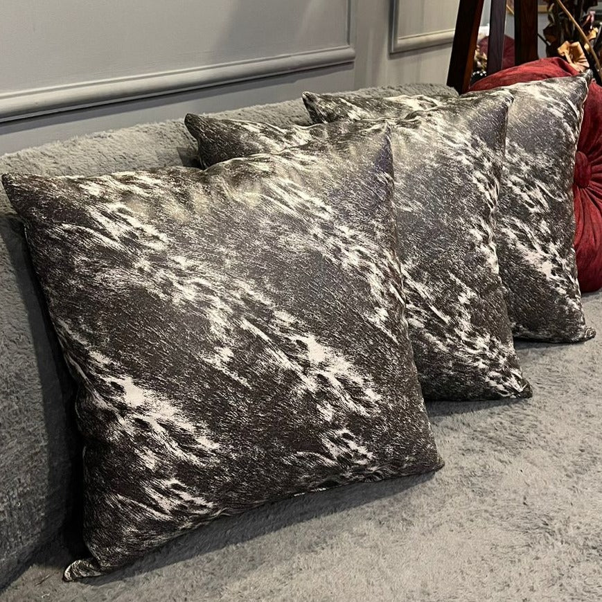 Grey And White Cushion - Z Galleria