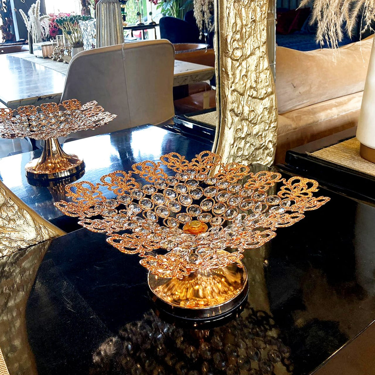 Golden crystal fruit serving platter detail view