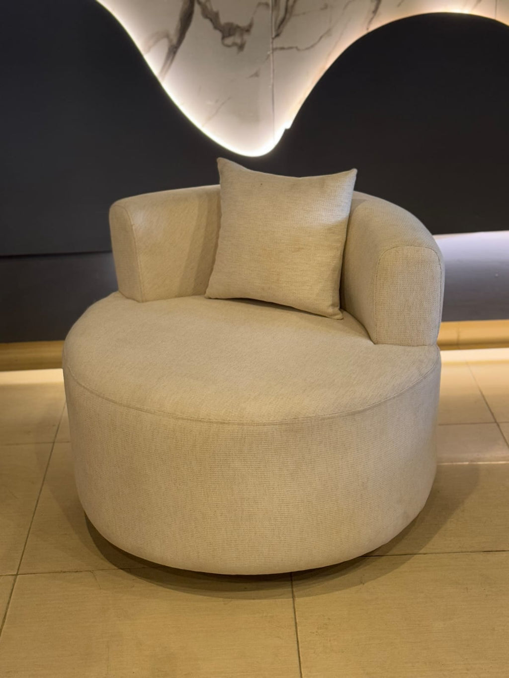 Elegant Rounded Revolving Chair detail view